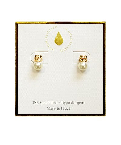Gold & Pearl Stud Earrings
