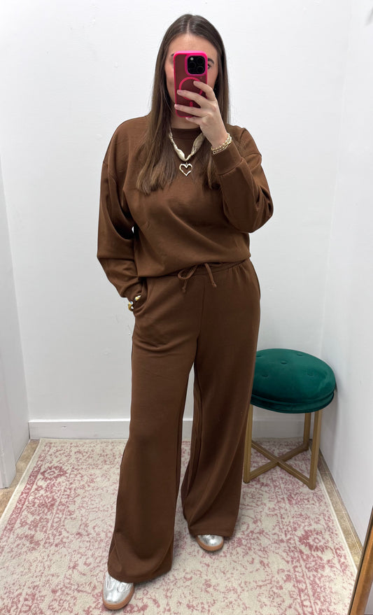 Scuba Crewneck Pant Set-Brown